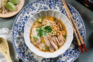 chinese-newyear-food-noodles